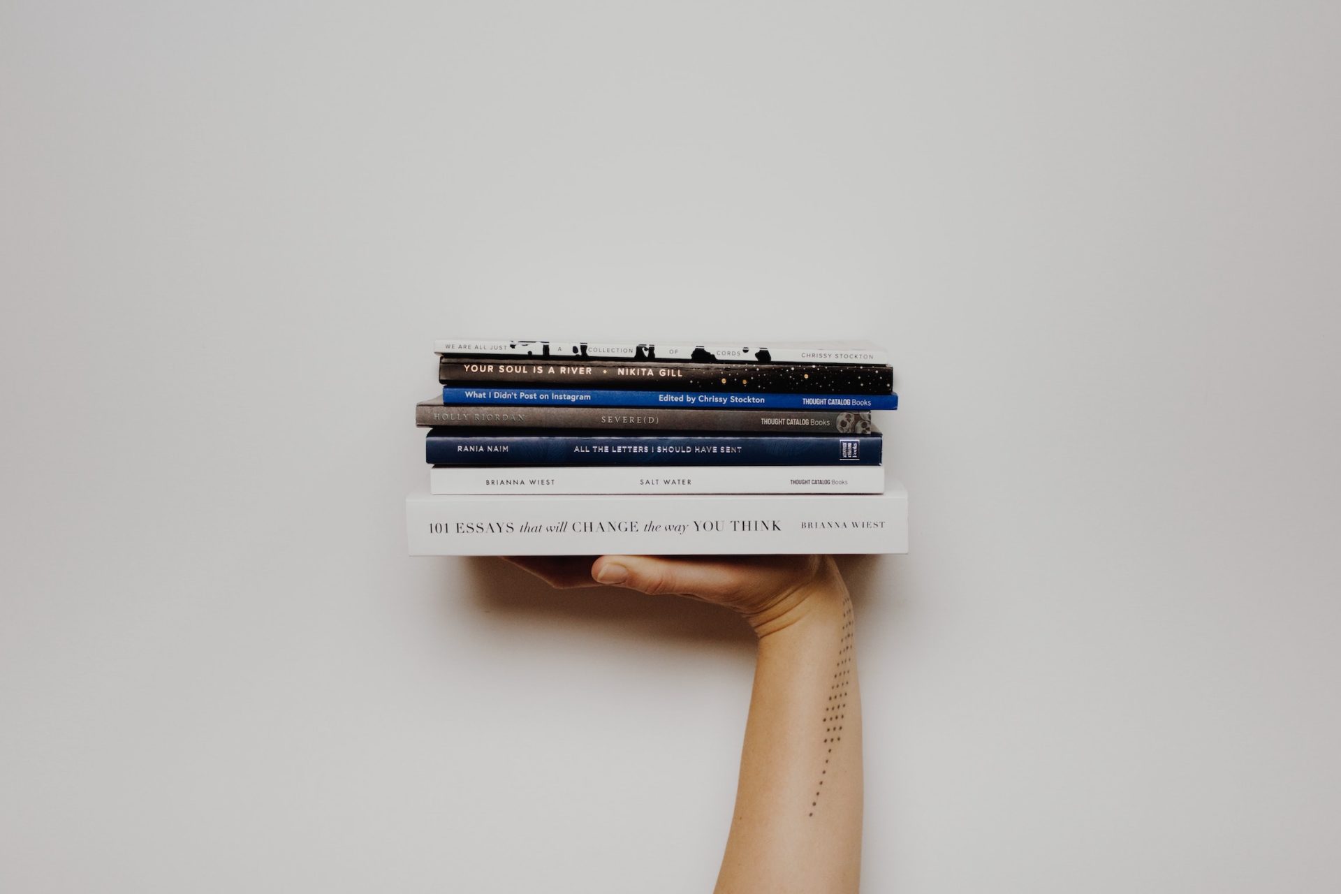 bookswithhand